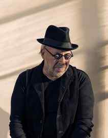 Joseph Kosuth, American, 1945, Contemporary Artist