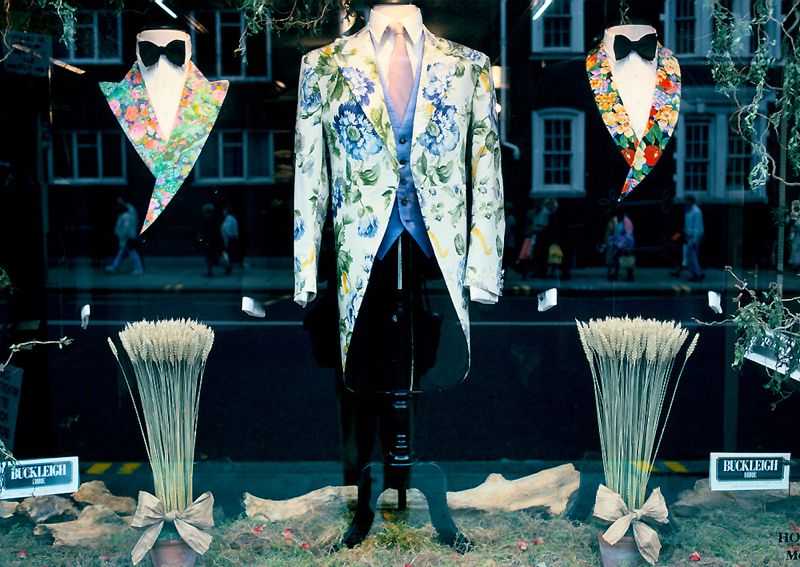 Homer Sykes, ‘Dressing For The Chelsea Flower Show’, 1980, Photography, Archival Pigment print, null, 