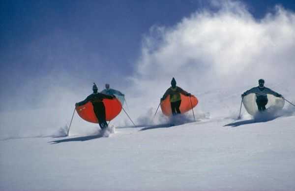 Slim Aarons, ‘Caped Skiers (Small)’, 1967, Photography, C-Type Print, null, Numbered