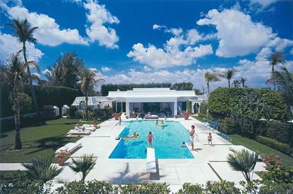 Slim Aarons, ‘Goodman’s Pool (Medium)’, 1985, Photography, C-Type Print, null, Numbered