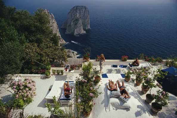 Slim Aarons, ‘Il Canille, 1980 (Large)’, 1980, Photography, C-Type Print, null, Numbered