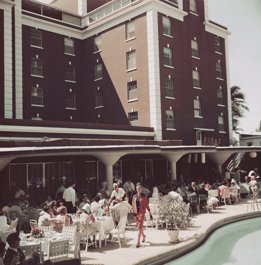 Slim Aarons, ‘Poolside Promenade, Palm Beach (Medium)’, 1961, Photography, C-Type Print, null, Numbered
