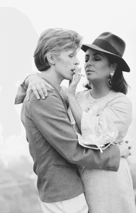 Terry O'Neill, ‘Bowie & Liz’, 1975, Photography, Silvergelatin, null, Numbered