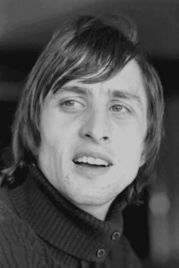 Terry O'Neill, ‘Johan Cruijff’, 2023, Photography, Silvergelatine print with passe partout, null, Numbered