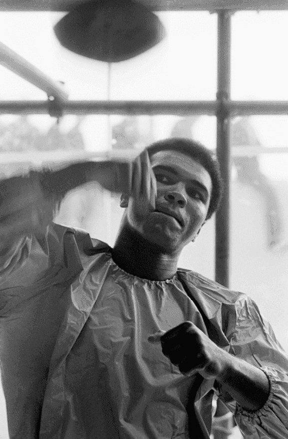 Terry O'Neill, ‘Muhammad Ali in Dublin’, 1972, Photography, Silver gelatin, null, 