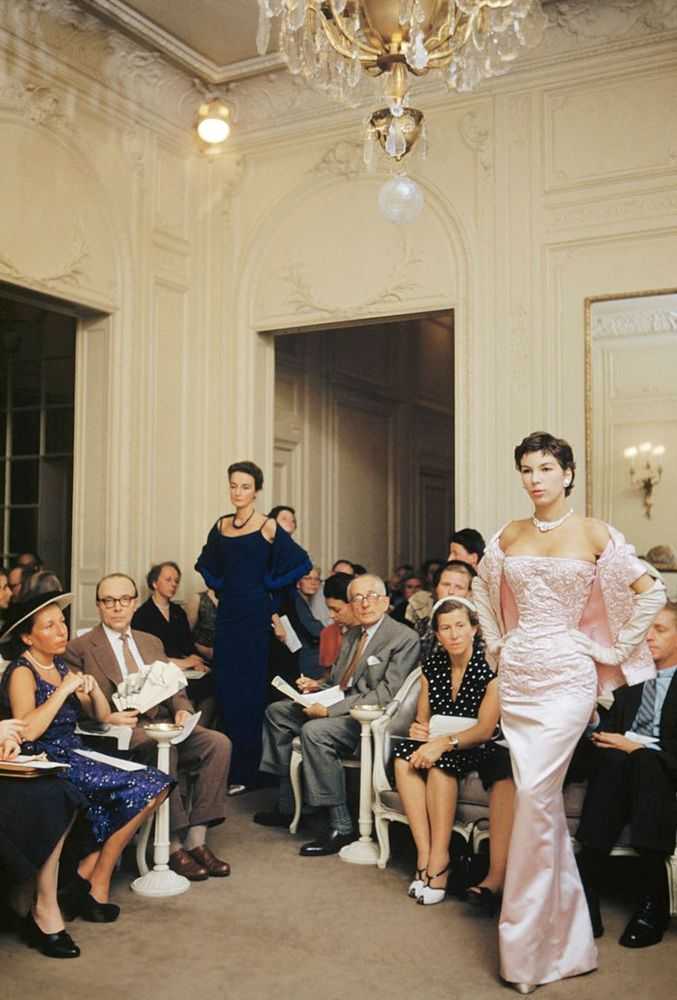Mark Shaw, ‘Dior, Victoire in Pink Amadis’, 1954, Print, Pigment print on Hahnemϋhle photo rag paper, null, 