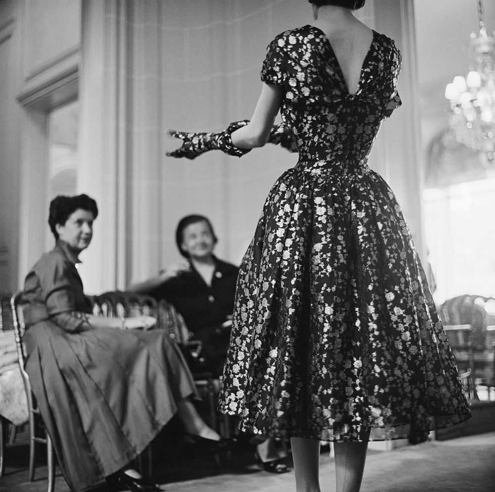 Mark Shaw, ‘Dior, Vivante Metallic Dress’, 1953, Print, Pigment print on Hahnemϋhle photo rag paper, null, 