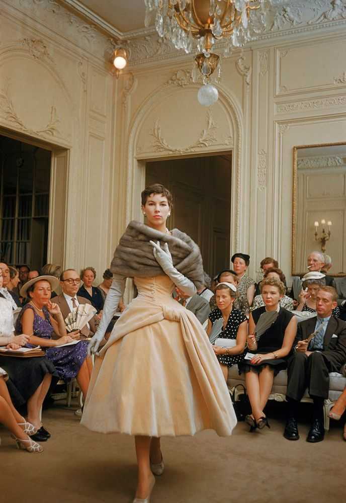 Mark Shaw, ‘Salon Dior Cream Velvet Fur Stole, 1954’, 1954, Print, Pigment print on Hahnemϋhle photo rag paper, null, 