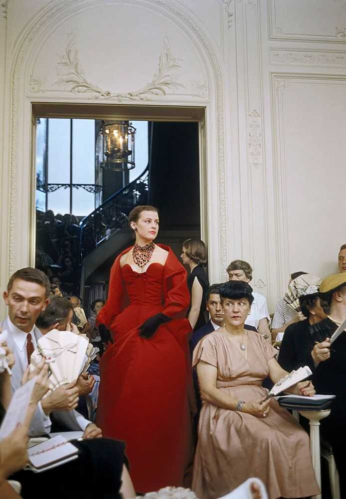 Mark Shaw, ‘Salon Dior Portobello Red Gown, 1954 #1’, 1954, Print, Pigment print on Hahnemϋhle photo rag paper, null, 