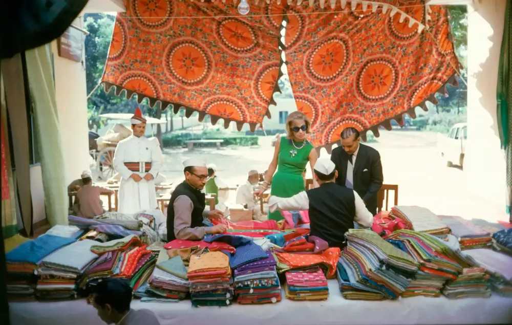 Mark Shaw, ‘Tiger Morse in Green, India (Medium)’, 1962, Print, Pigment print on Hahnemϋhle photo rag paper, null, 