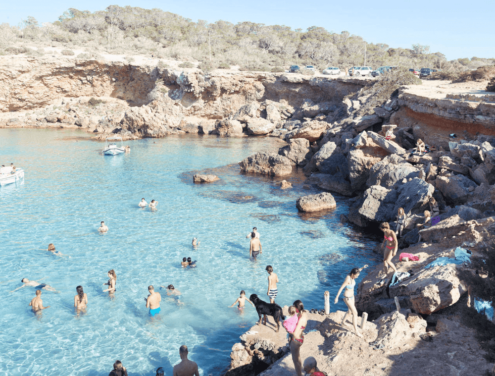 Massimo Vitali, ‘Cala Conta Black Dog, Ibiza’, 2016, Photography, Chromogenic print, null, Numbered