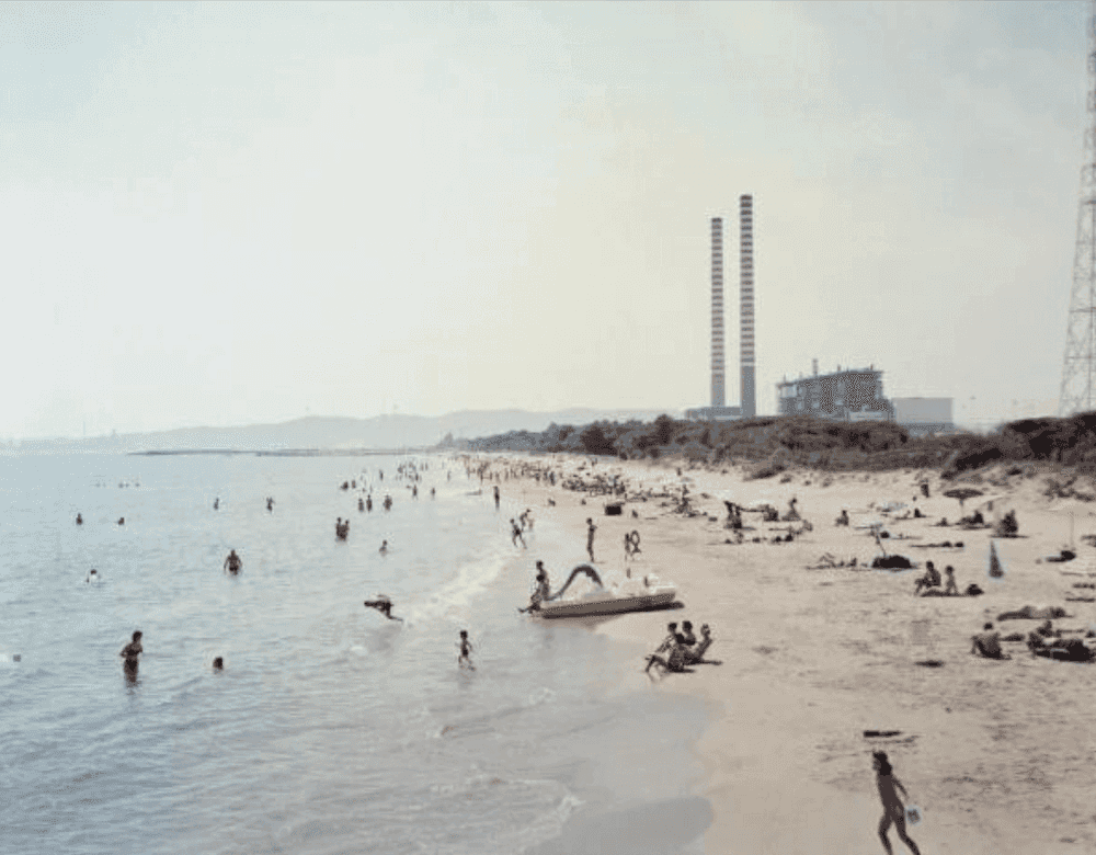 Massimo Vitali, ‘Piombino Jump’, 2006, Photography, Offset lithograph print in colors on smooth wove paper, null, 
