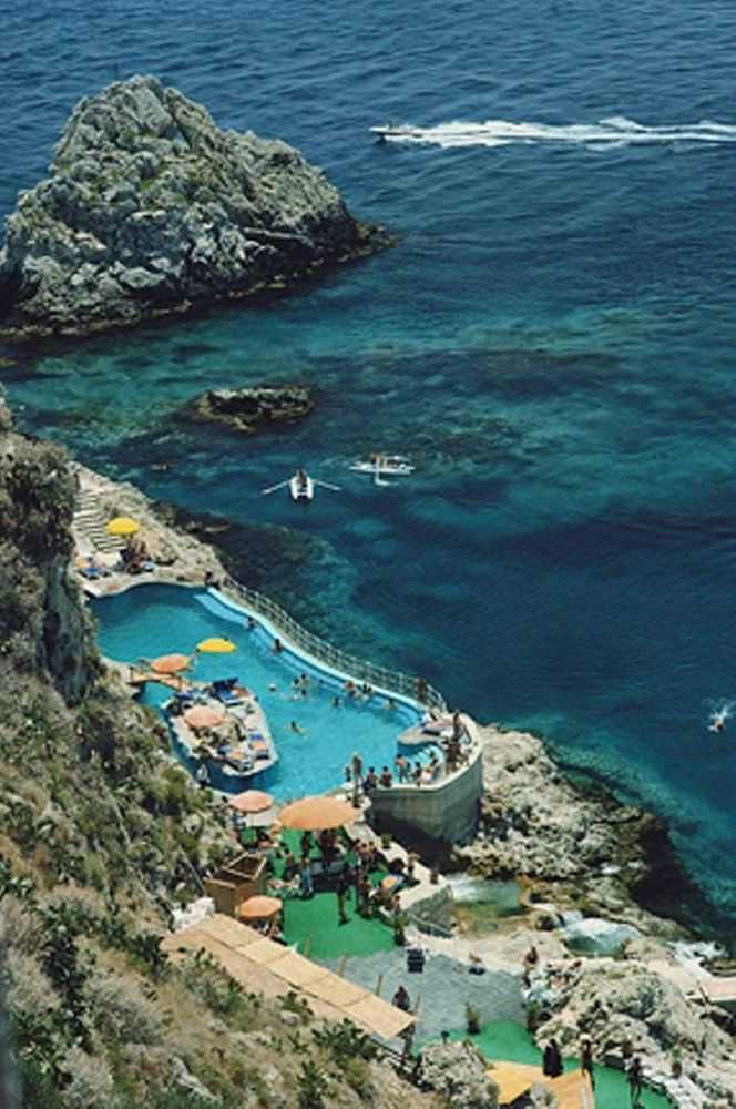 Slim Aarons, ‘Hotel Taormina, 1975 (Large)’, 1975, Photography, C-Type Print, null, Numbered