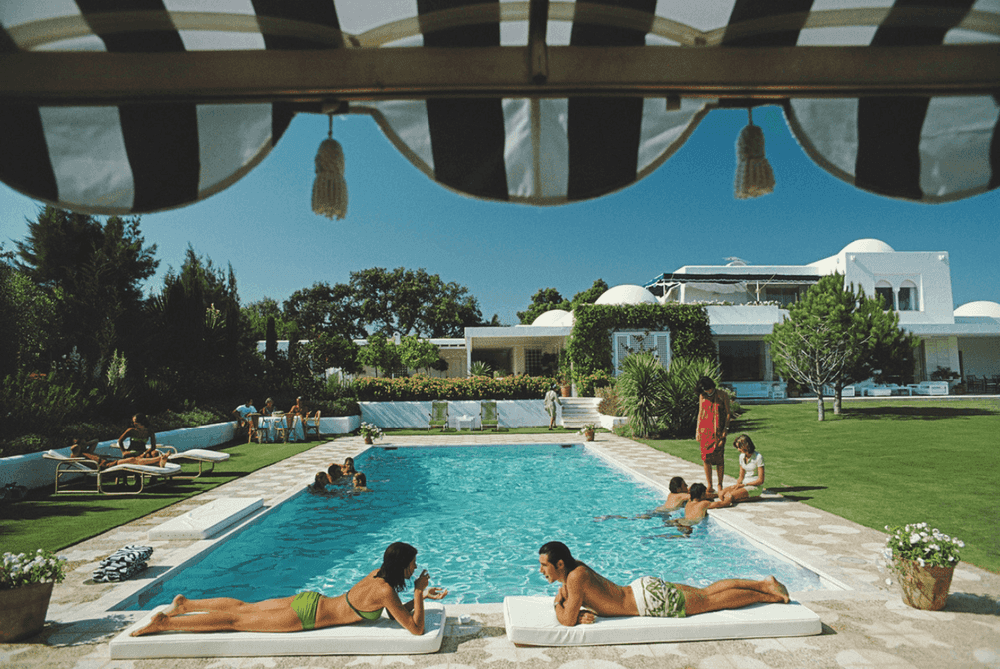 Slim Aarons, ‘Poolside In Sotogrande, 1975 (Medium)’, 1975, Photography, C-Type Print, null, Numbered