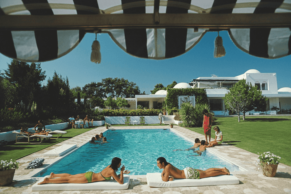 Slim Aarons, ‘Poolside In Sotogrande, 1975 (Small)’, 1975, Photography, C-Type Print, null, Numbered