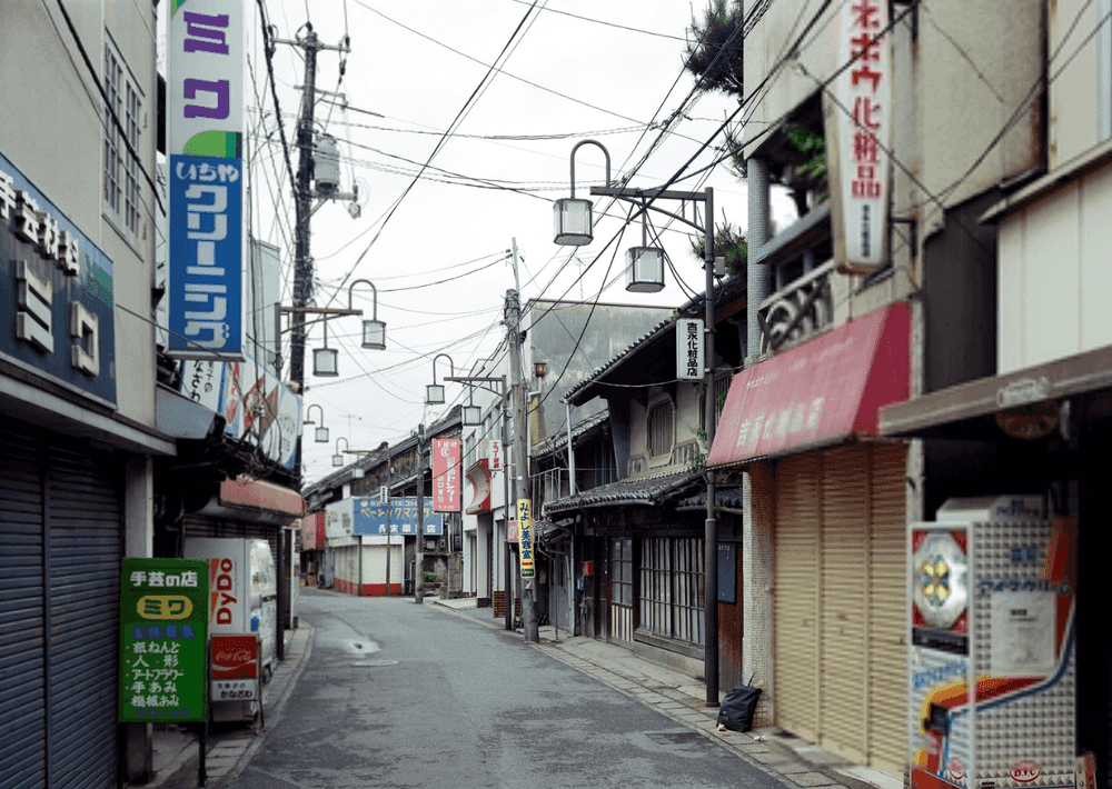 Thomas Struth, ‘Alte Hauptstrasse, Yamaguchi, 1991’, 1991, Print, Inkjet print, null, 