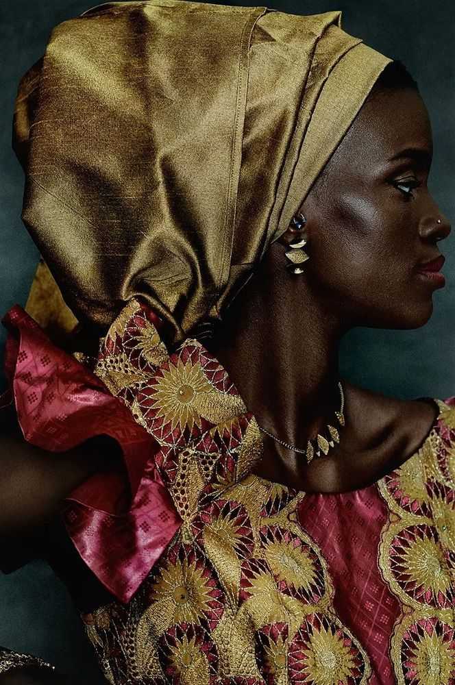 Artwork - https://cdn.fairart.io/large_woman_2_2cd3d98021.jpg