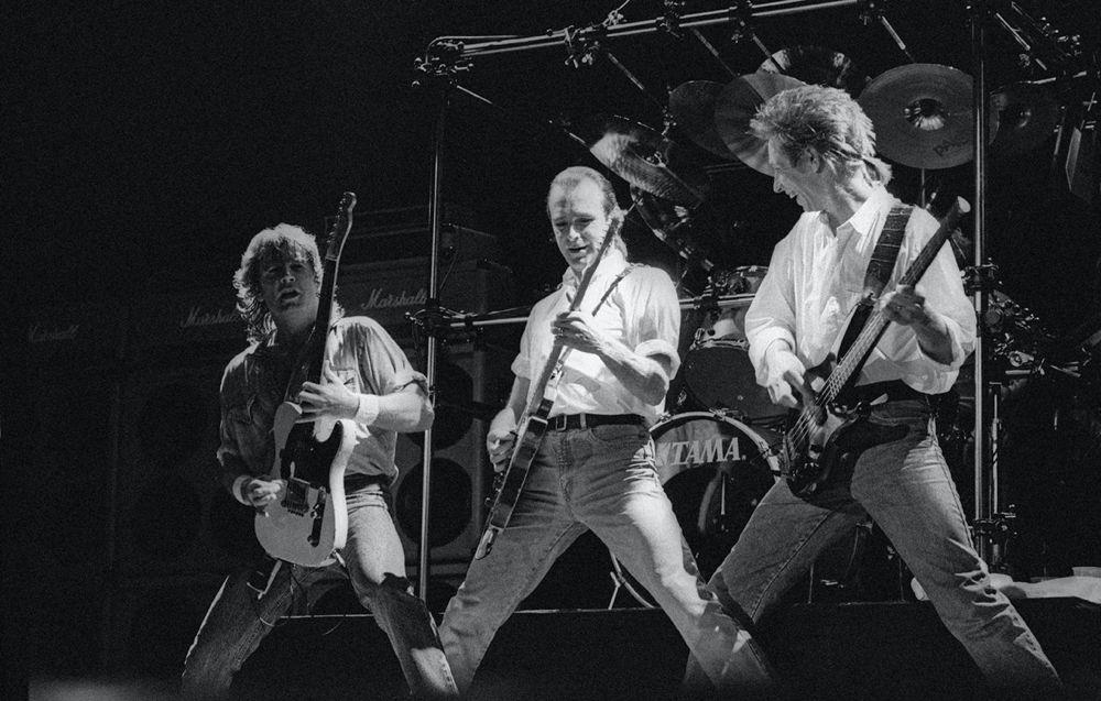 Artwork - Status Quo