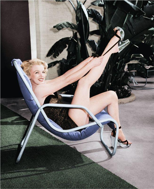 Artwork - Marilyn Monroe Hollywoods Glamour Icon