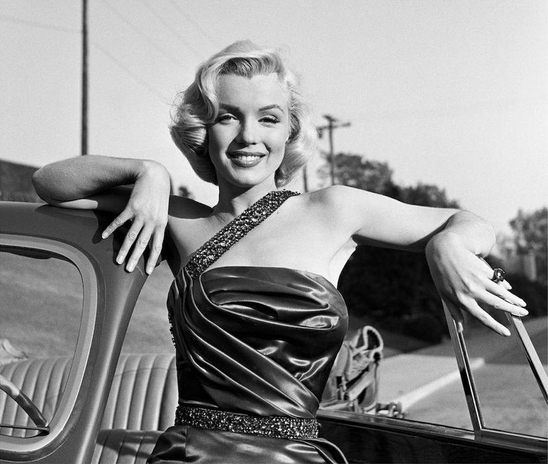 Artwork - Marilyn Monroe Smiling by Frank Worth