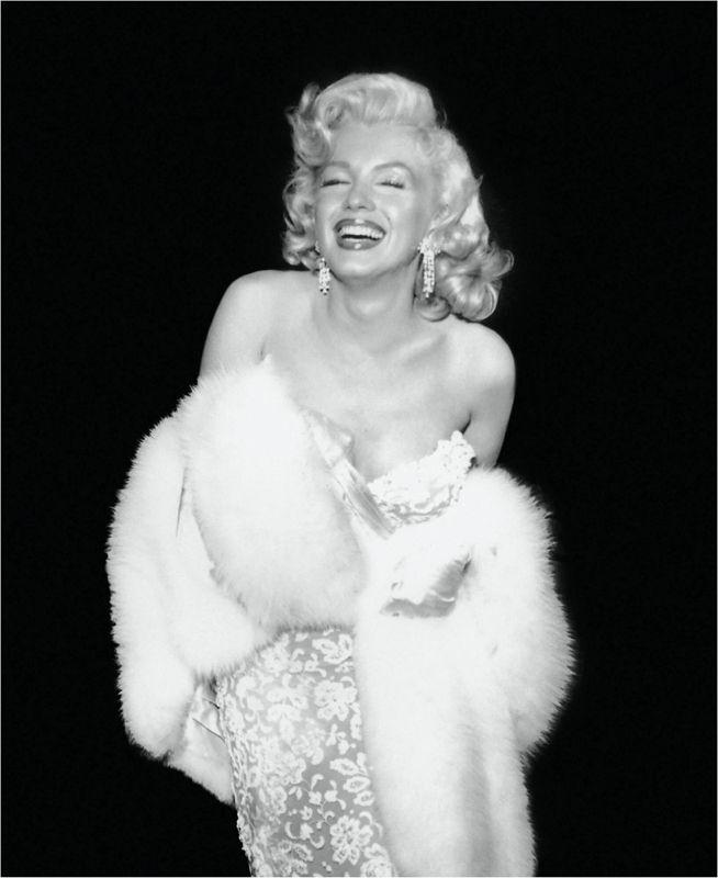 Artwork - Marilyn Monroe Smiling in Fur