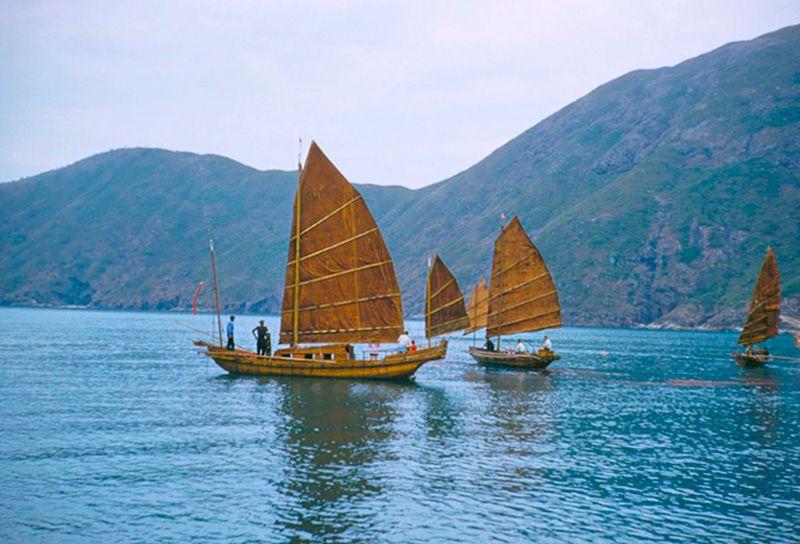 Artwork - A Junk In Hong Kong Harbour