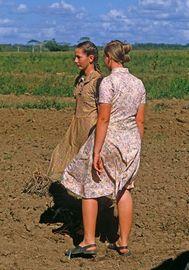 Artwork - Field Girls