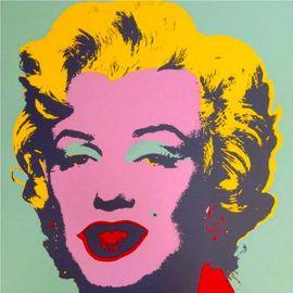 Marilyn Monroe (XL - Olive Colorway)