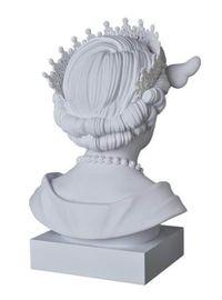 https://cdn.fairart.io/thumbnail_D_Face_Dog_Save_The_Queen_Sculpture_2_226961ecb4.jpeg - 1