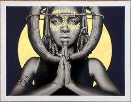 https://cdn.fairart.io/thumbnail_Fin_DAC_Kevin_Ledo_Sun_Goddess_I_Gold_Leaf_2_a16cc6b83b.jpg - 1