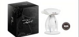 https://cdn.fairart.io/thumbnail_Futura_Johnny_Figure_White_2_c190cfcdba.jpg - 1