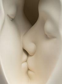 https://cdn.fairart.io/thumbnail_Johnson_Tsang_The_Moment_3_6b9b7a6073.jpg - 2