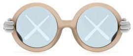 https://cdn.fairart.io/thumbnail_Kaws_KAWS_x_SD_Sunglasses_Grey_2_c305b5951f.jpeg - 1