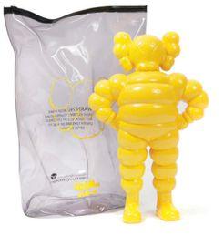 https://cdn.fairart.io/thumbnail_Kaws_Yellow_Chum_2001_2_e25275c8da.jpeg - 1