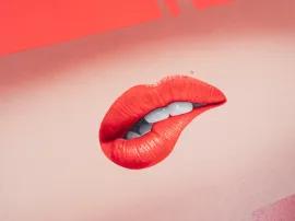 https://cdn.fairart.io/thumbnail_Oli_Epp_Red_2_1b910be206.webp - 1