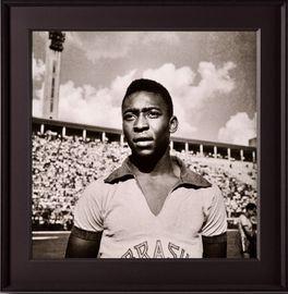 Artwork - Pelé (Silver Gelatin 30x30)
