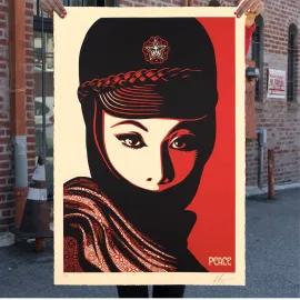 https://cdn.fairart.io/thumbnail_Shepard_Fairey_Obey_Mujer_Fatale_Large_Format_2_f05c3bdbbb.webp - 1
