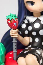 https://cdn.fairart.io/thumbnail_Stickymonger_Strawberry_Banbang_3_a00e940d15.jpeg - 2