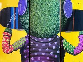 https://cdn.fairart.io/thumbnail_Suanjaya_Kencut_Yellow_skate_boy_2_55172ace42.jpeg - 1