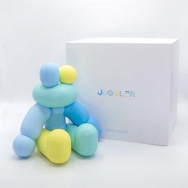 https://cdn.fairart.io/thumbnail_Yoon_Hyup_YNHP_Juggler_Sky_Blue_2_9f56425923.jpg - 1