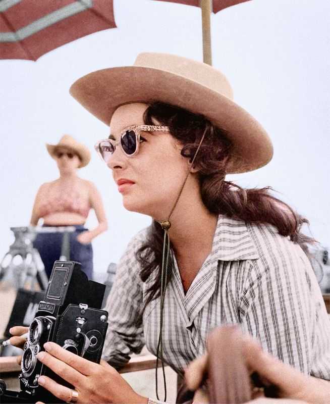 Frank Worth, ‘Elizabeth Taylor with Vintage Camera’, 1956, Photography, Fine art print, null,