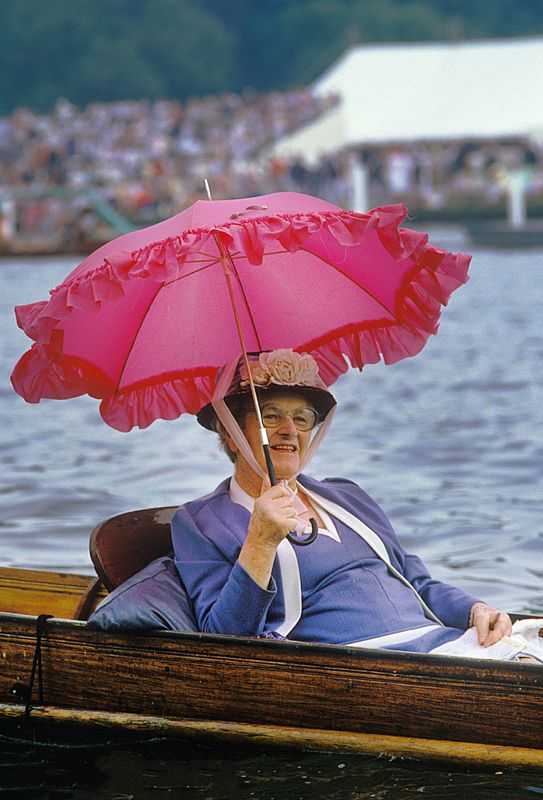 Homer Sykes, ‘Messing About On The River’, 1985, Photography, Archival Pigment print, null,