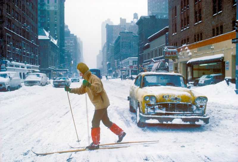 Homer Sykes, ‘Skiing In New York’, 1970, Photography, Archival Pigment print, null,