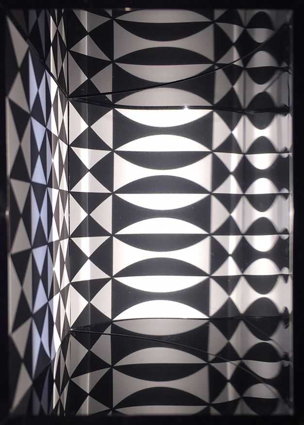 Julio Le Parc, ‘Image virtuel par déplacement du spectateur, 1965-2016’, 2016, Sculpture, Acrylic sculpture, null,