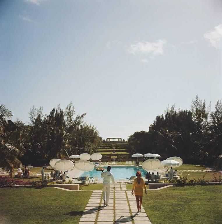 Slim Aarons, ‘Dining In The Bahamas, 1957 (Large)’, 1957, Photography, C-Type Print, null, Numbered