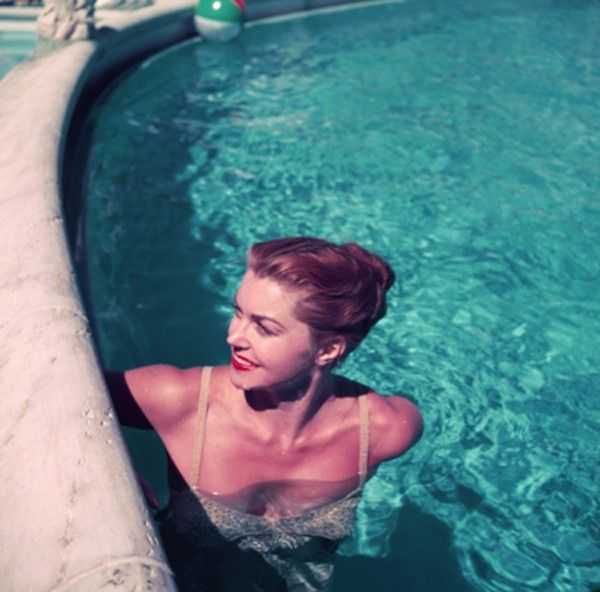 Slim Aarons, ‘Esther Williams in Pool (Large)’, 1955, Photography, C-Type Print, null, Numbered