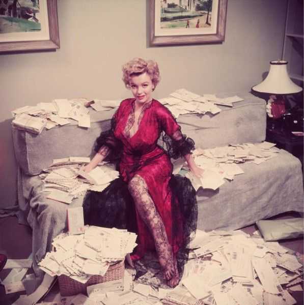 Slim Aarons, ‘Fan Mail (Medium)’, 1955, Photography, C-Type Print, null, Numbered