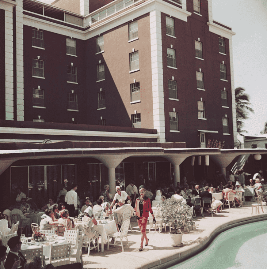 Slim Aarons, ‘Poolside Promenade, Palm Beach (Large)’, 1961, Photography, C-Type Print, null, Numbered