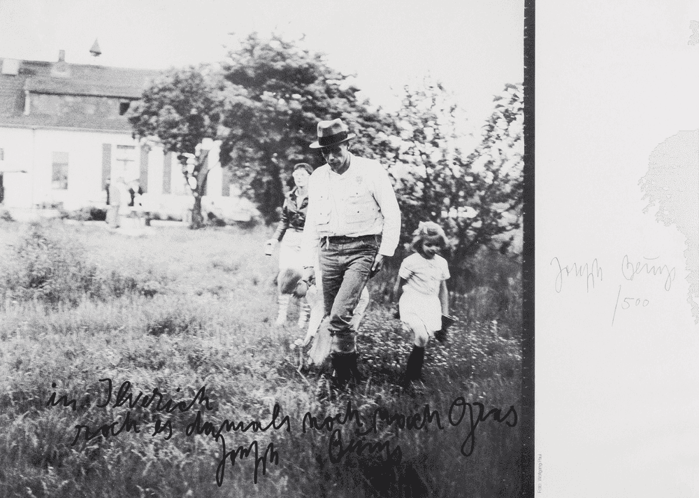 Joseph Beuys, ‘In Ilverich it Still Smelled of Grass (Schellmann 293)’, 1981, Print, Offset lithograph, null, Numbered
