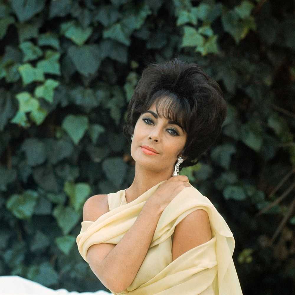 Mark Shaw, ‘Elizabeth Taylor in Dior Yellow Chiffon, 1961’, 1961, Print, Pigment print on Hahnemϋhle photo rag paper, null,